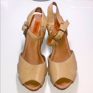 Miz Mooz Cream Leather Sandals